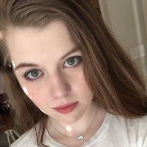 Meet your Posher, Eliza